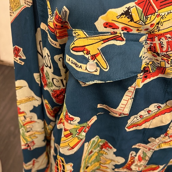 Tribute to NYC button down - Picture 4 of 14